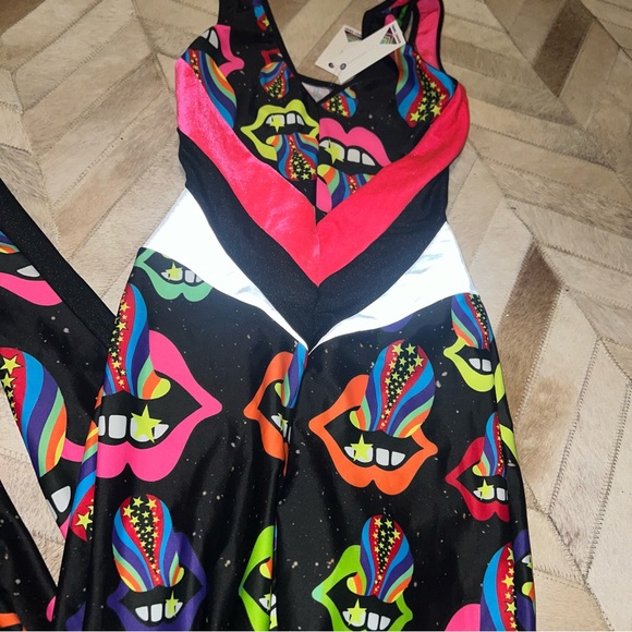 Burnt Soul catsuit Neon pink lips open back XXS NWT - Picture 6 of 7